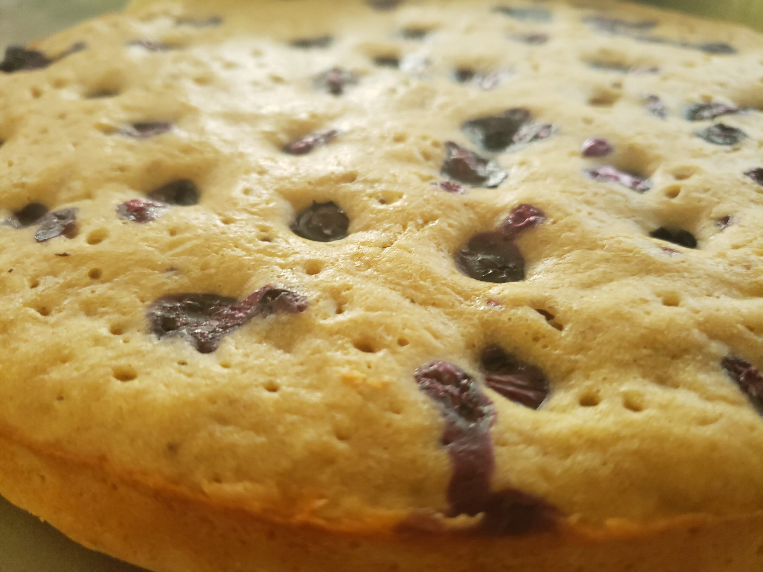 Pastel de arándanos y  plátano