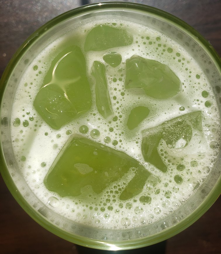 Como hacer limonada con menta y jengibre
